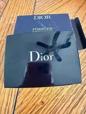 Dior Compact Bronzer & Contour - Black Exterior